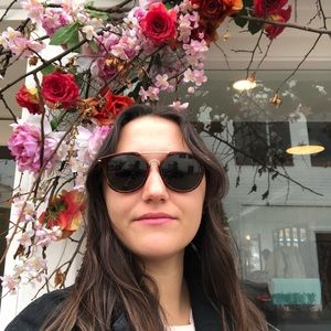 Meet your Posher, Tina